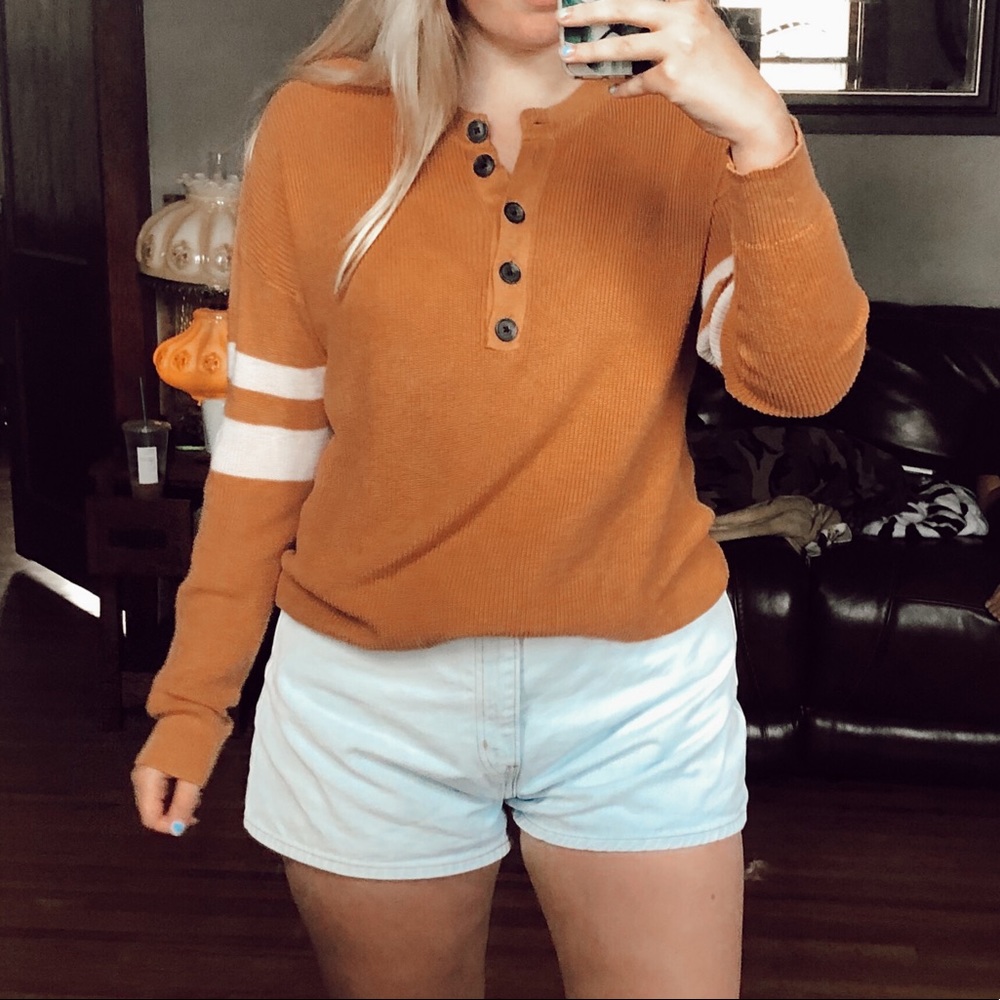 American Eagle sweater
